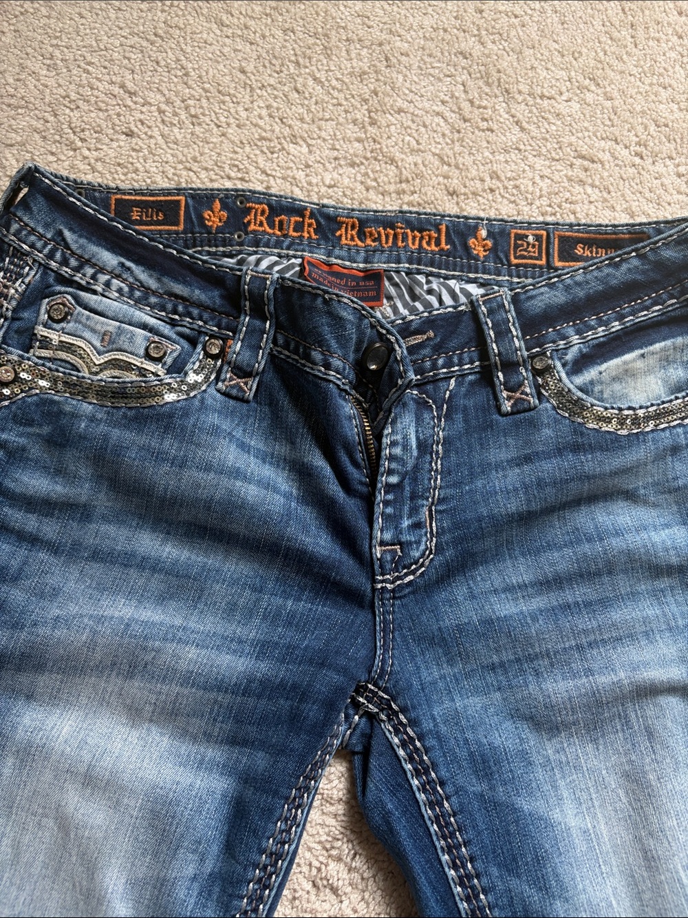Rock Revival Blue Washed Embellished Denim Jeans 👖 never worn